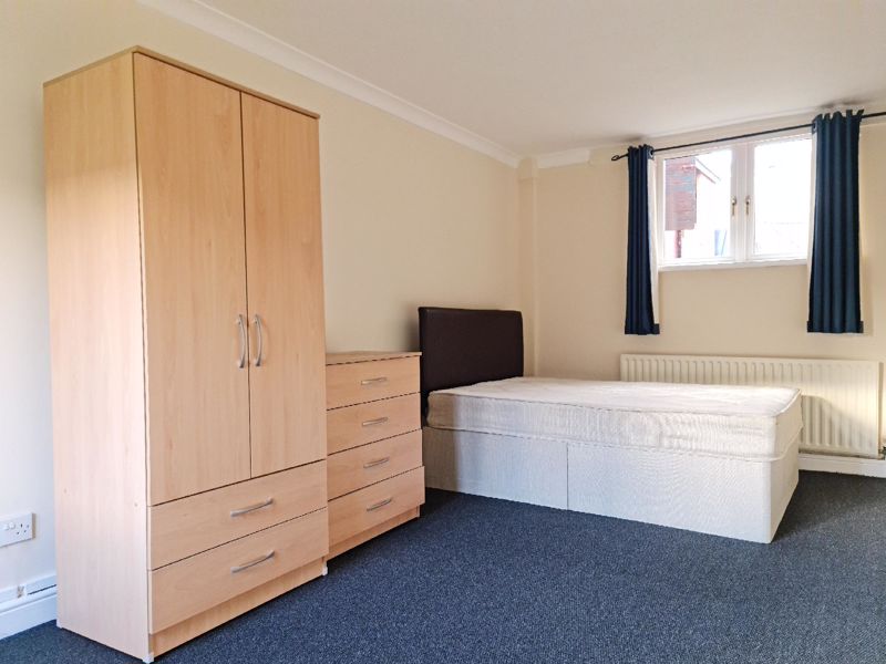 Lynwood Walk Harborne